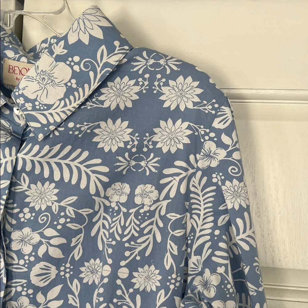 Blue & White Floral Maxi Dress by Beyond by Vera - Picture 9 of 12